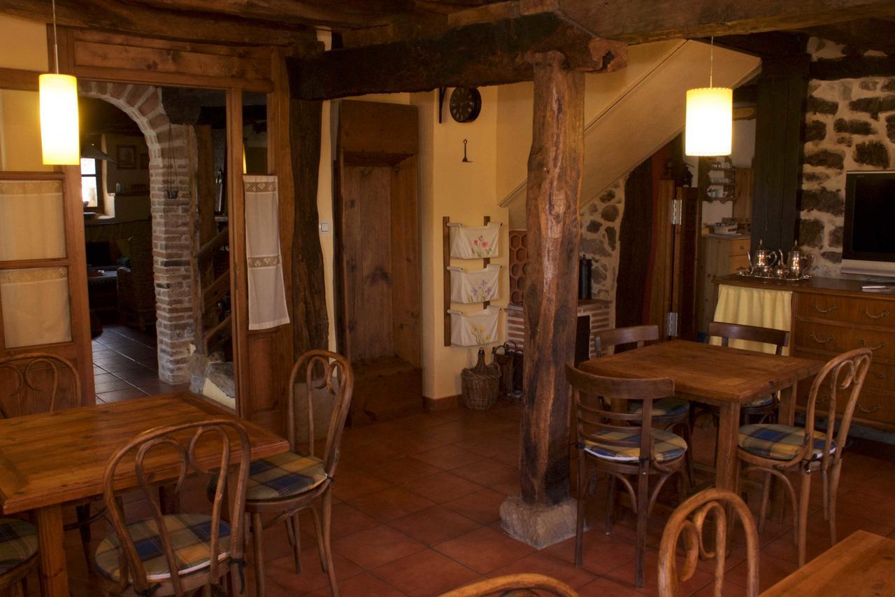 Hôtel Tardes Al Sol à Salinas De Pisuerga Extérieur photo